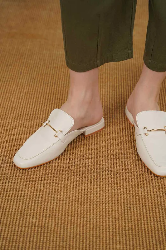 Women's Chunky Heel Suede Mules in Camel for a Stylish Autumn Look MINIMALIST MULES