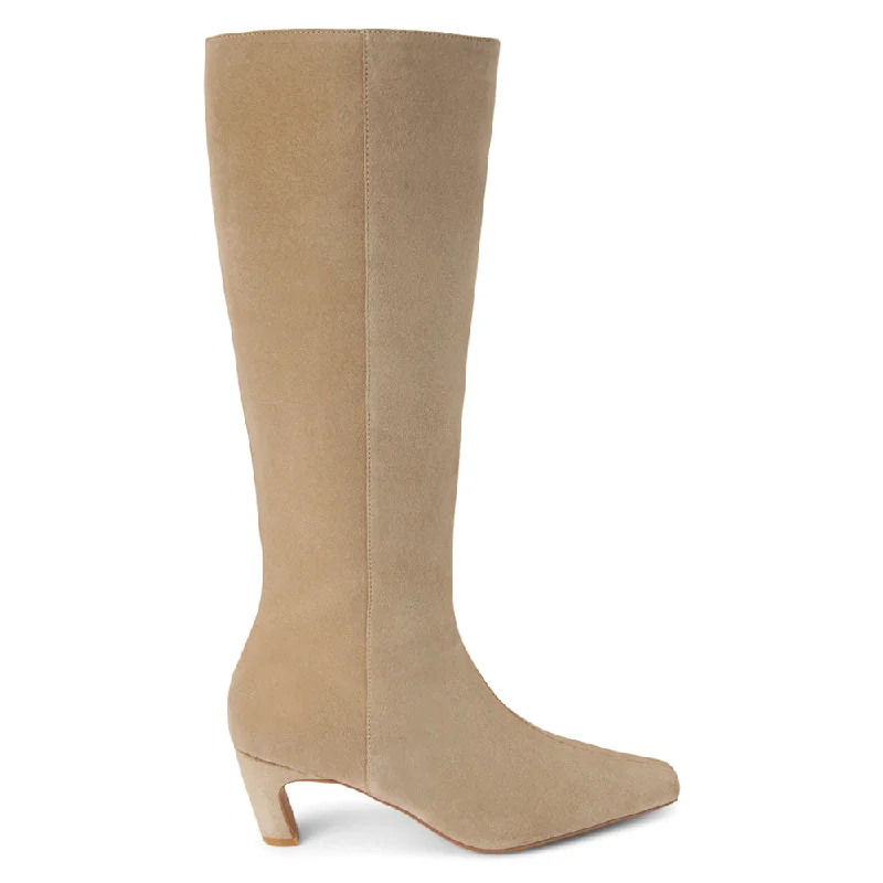 Loft Pointed Toe Zippered Boots